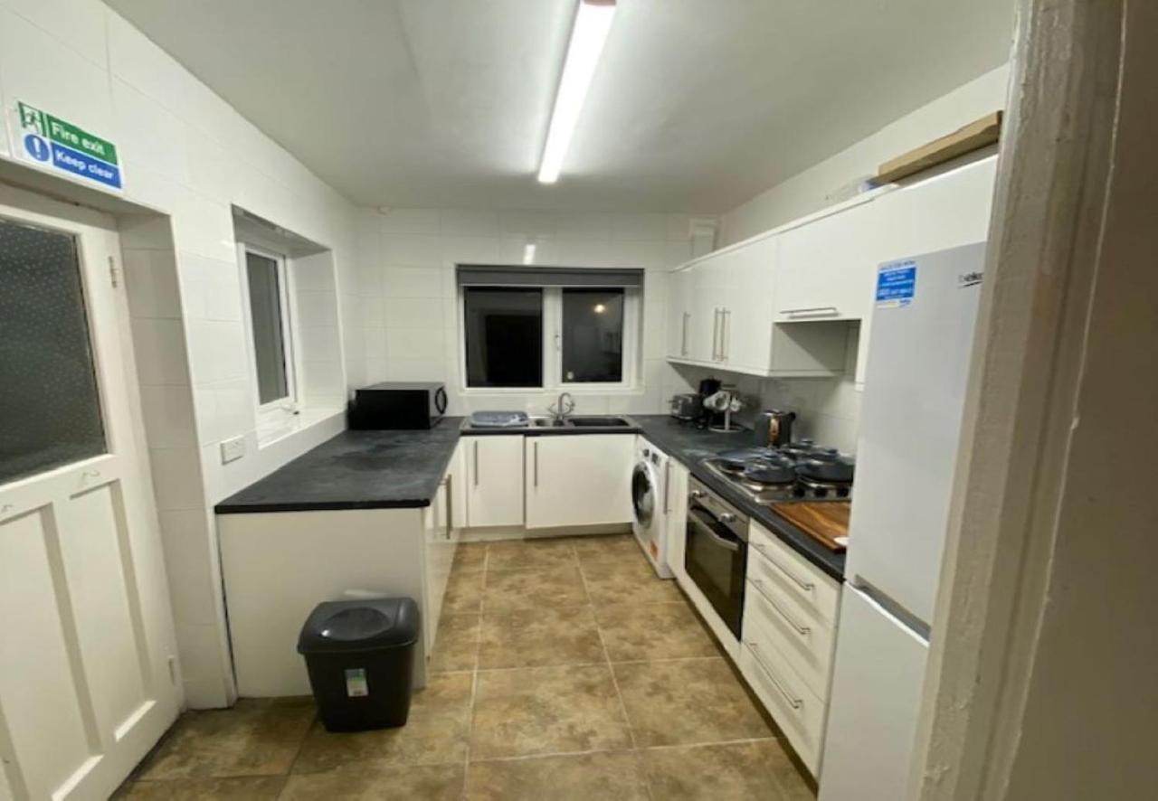 Ideal Abode Abbots 4 En-Suite Chester Eksteriør billede
